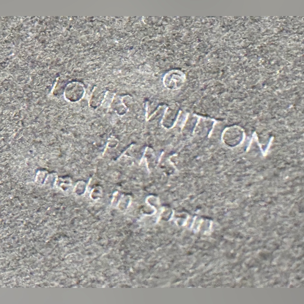 Authentic Louis Vuitton iPhone 12 Pro Max Bumper - Picture 3 of 11